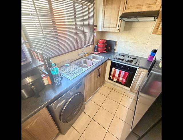 2 BEDROOM CLUSTER FOR SALE IN MOOIKLOOF RIDGE